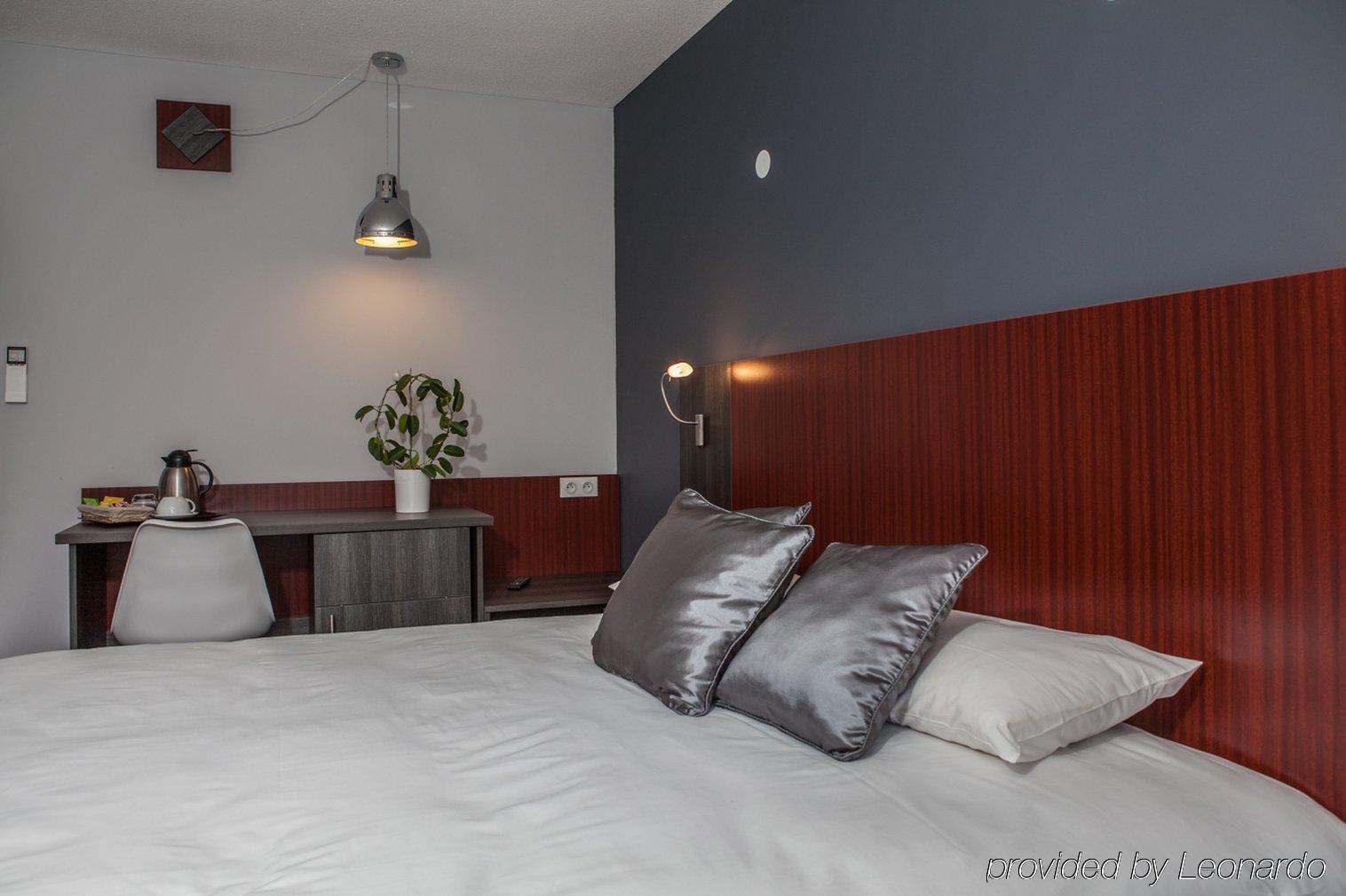 Hotel The Originals City, De Grille, Montpellier Sud 3*